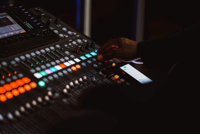 Diseño acústico para salas, estudios y locales comerciales
